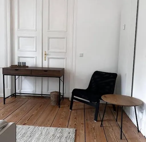 Privates Zimmer In Villa Mit Blick Auf Die Elbe